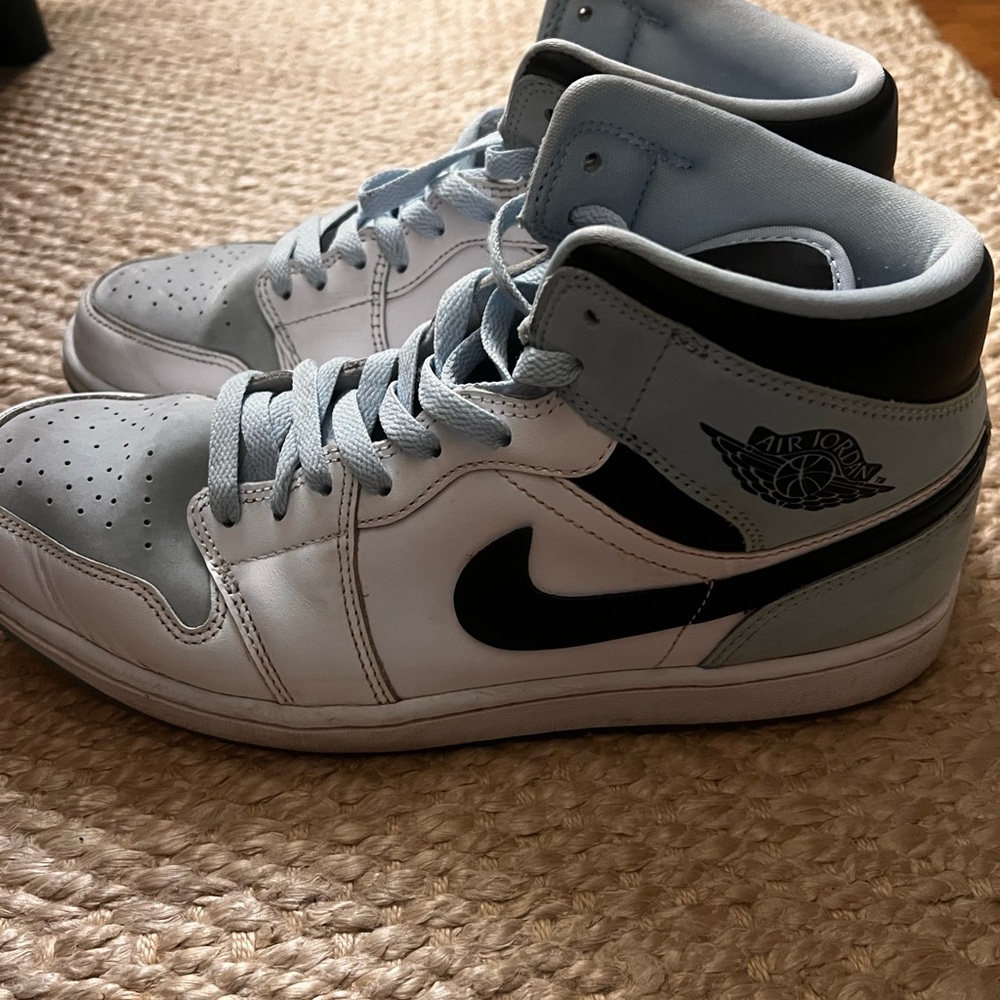 Jordan Sneakers ice blue color